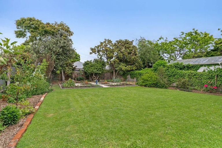 Photo of property in 201 Wairakei Road, Bryndwr, Christchurch, 8053