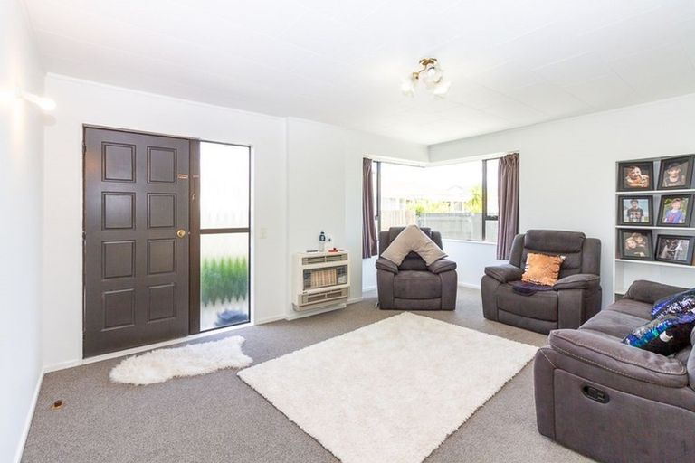 Photo of property in 10a Cedar Grove, Highbury, Palmerston North, 4412