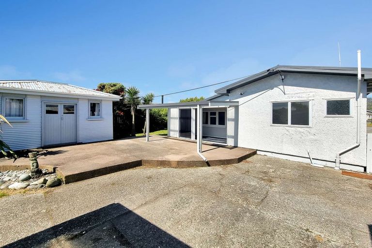 Photo of property in 130 Blake Street, Blaketown, Greymouth, 7805