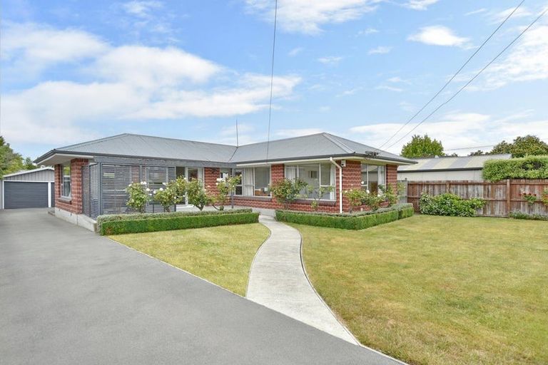 Photo of property in 4 Mcfaddens Road, St Albans, Christchurch, 8052