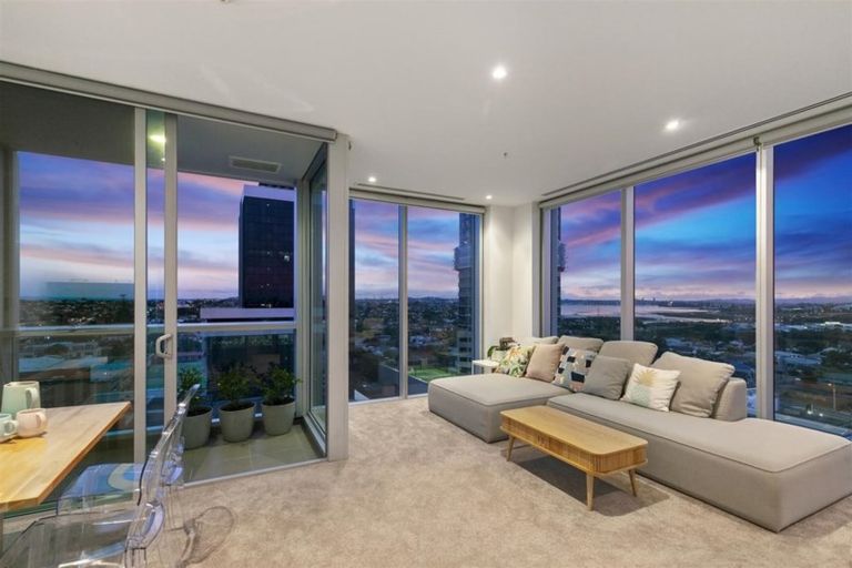 Photo of property in Sentinel Apartments, 1004/3 Northcroft Street, Takapuna, Auckland, 0622