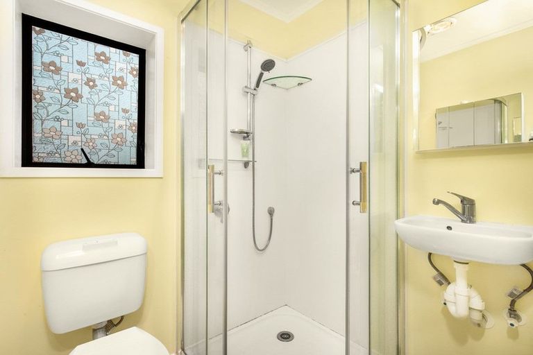 Photo of property in 3 Bowen Street, Manurewa East, Auckland, 2102