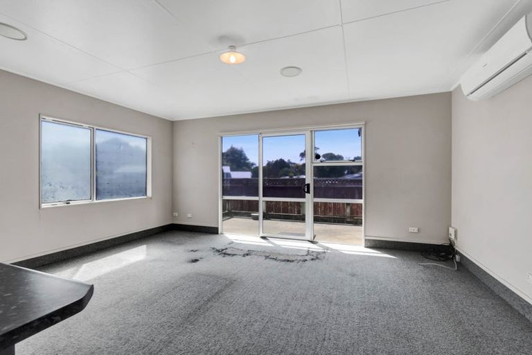 Photo of property in 19 Camellia Avenue, Bell Block, New Plymouth, 4312