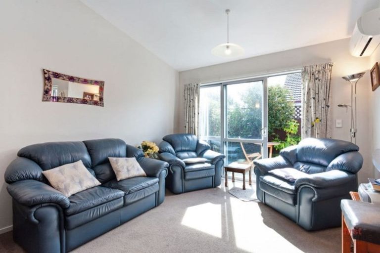 Photo of property in 3/31 Grantley Street, New Brighton, Christchurch, 8083