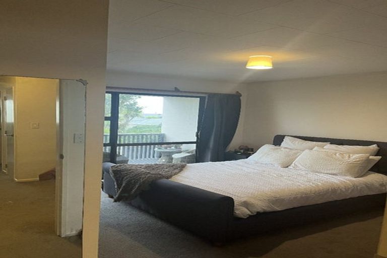 Photo of property in 8/24 Acheron Road, Paremata, Porirua, 5026