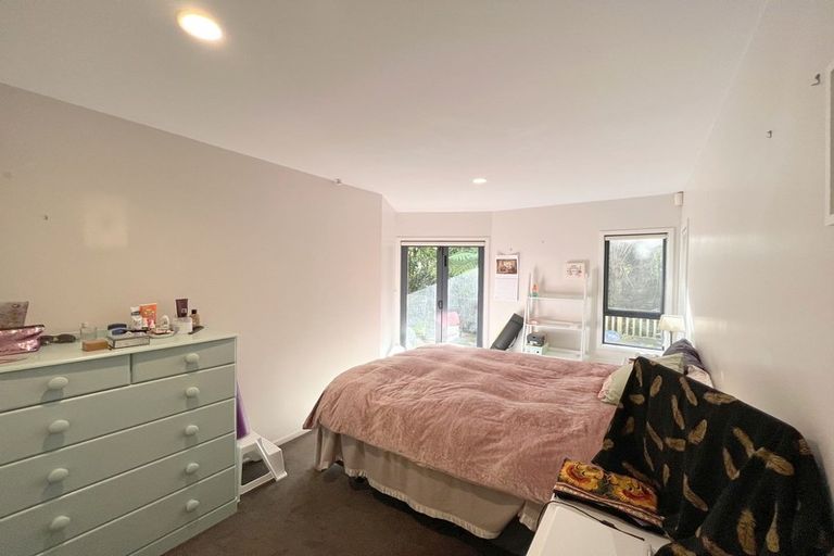 Photo of property in 10a Zion Road, Birkenhead, Auckland, 0626