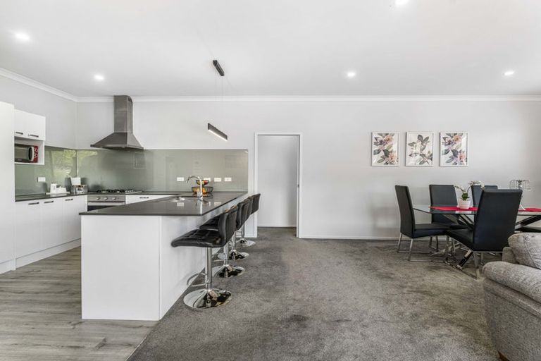 Photo of property in 51a Cosgrave Road, Papakura, 2110