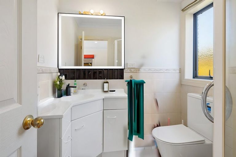 Photo of property in 20 Gransna Lane, East Tamaki, Auckland, 2013