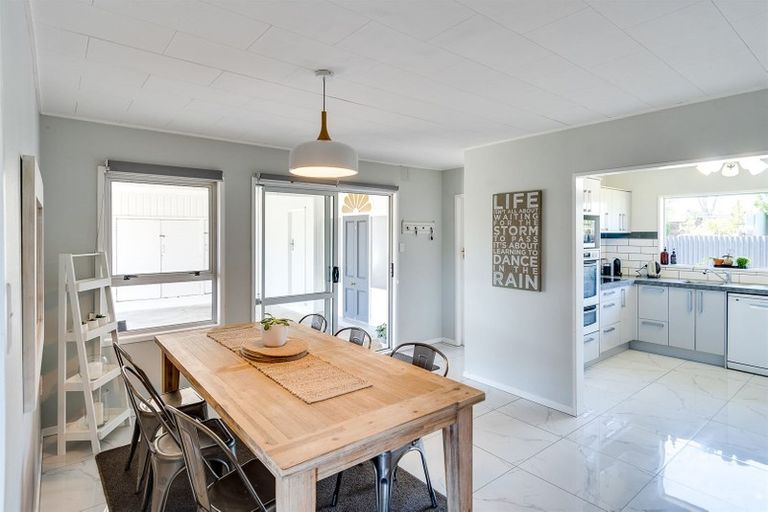 Photo of property in 62 Rogers Road, Bay View, Napier, 4104