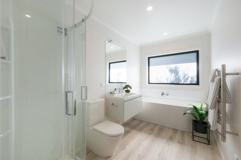 Photo of property in 1a Christian Place, Awapuni, Palmerston North, 4412