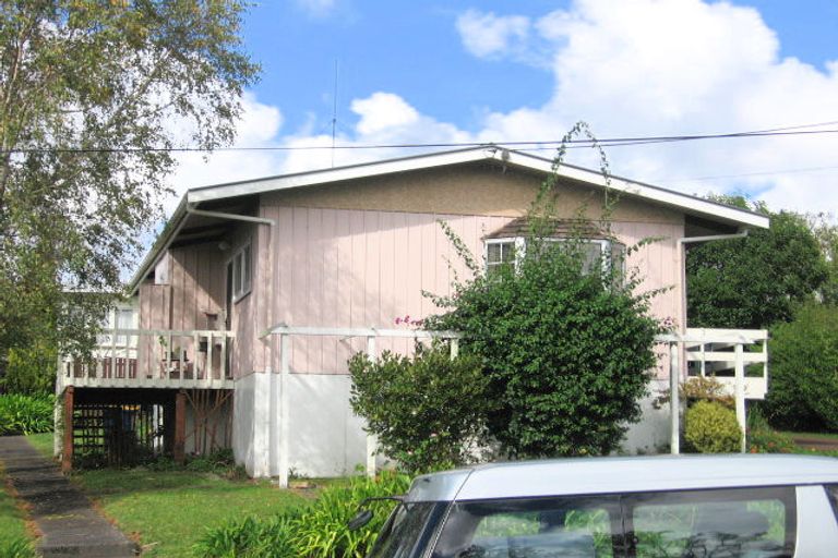 Photo of property in 1/31 Lavelle Road, Henderson, Auckland, 0612