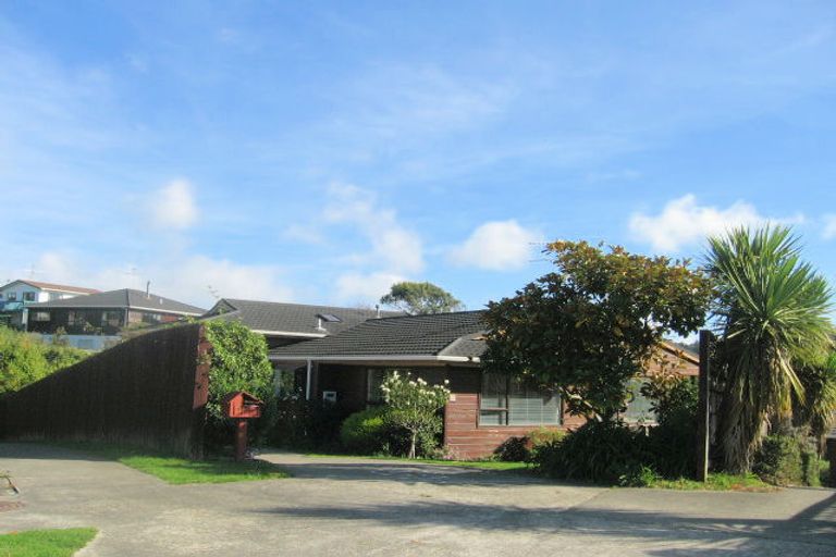 Photo of property in 17 Musket Lane, Whitby, Porirua, 5024