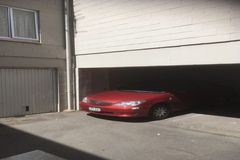 Photo of property in 12 Cottleville Terrace, Thorndon, Wellington, 6011