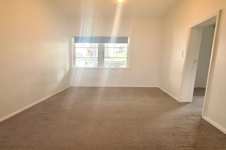 Photo of property in 24 Tinakori Road, Thorndon, Wellington, 6011