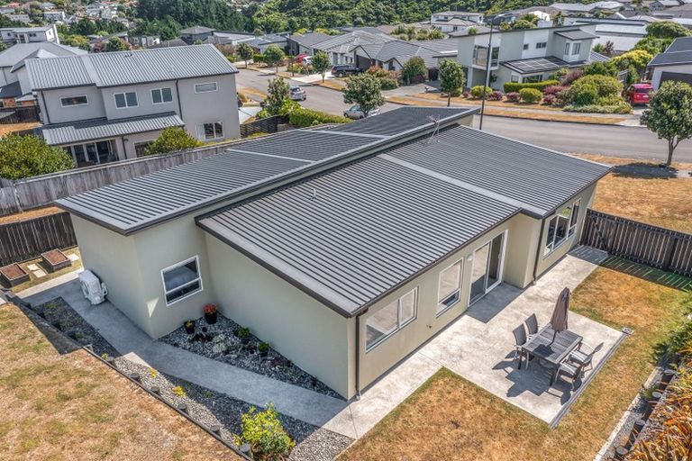 Photo of property in 7 Sumner Terrace, Aotea, Porirua, 5024