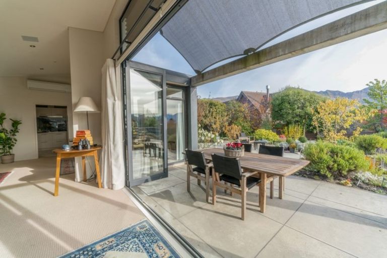 Photo of property in 1 Waimana Place, Wanaka, 9305