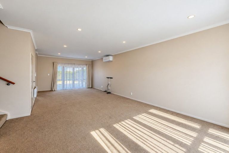 Photo of property in 7 Taiaapure Street, Weymouth, Auckland, 2103