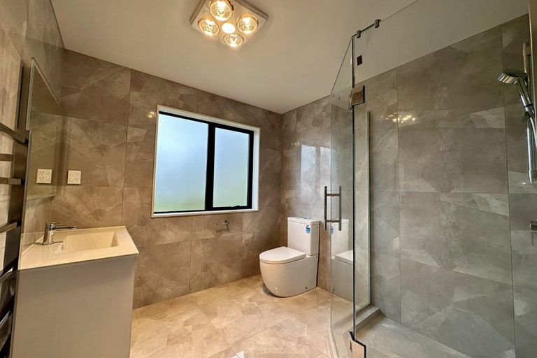 Photo of property in 7a Pinehurst Place, Wattle Downs, Auckland, 2103