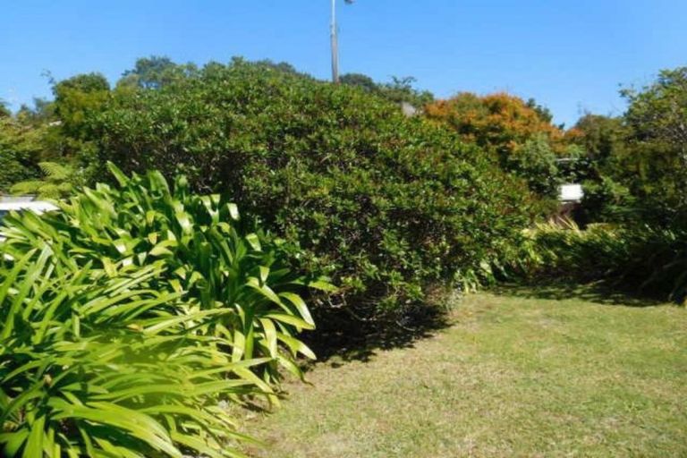 Photo of property in 7 Lindaver Grove, Merrilands, New Plymouth, 4312