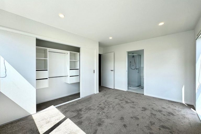 Photo of property in 30e Mack Place, Red Hill, Papakura, 2110