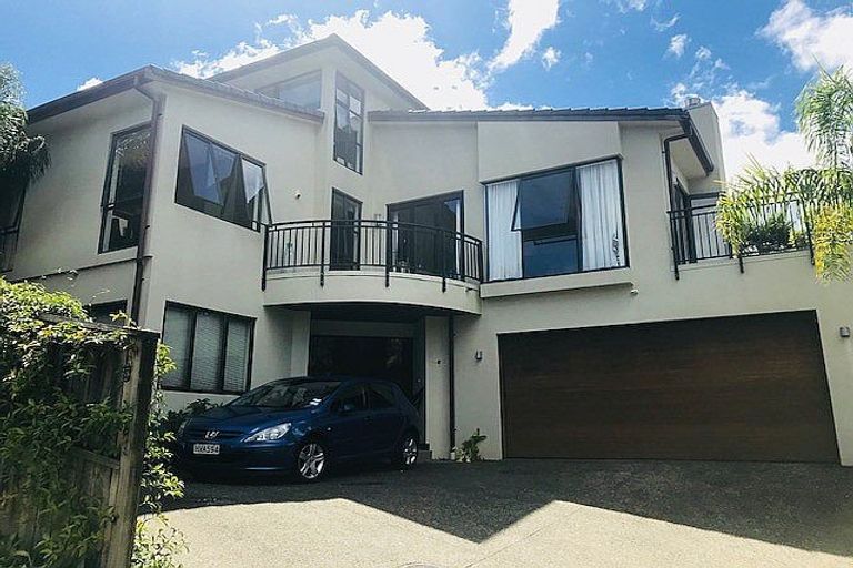 Photo of property in 90a Braemar Road, Castor Bay, Auckland, 0620