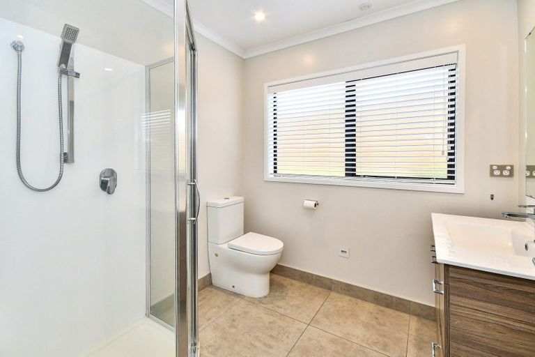Photo of property in 66a Hillpark Drive, Pokeno, 2402