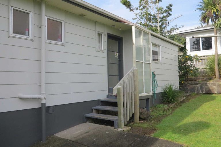 Photo of property in 2/15a Mcintyre Road, Mangere Bridge, Auckland, 2022