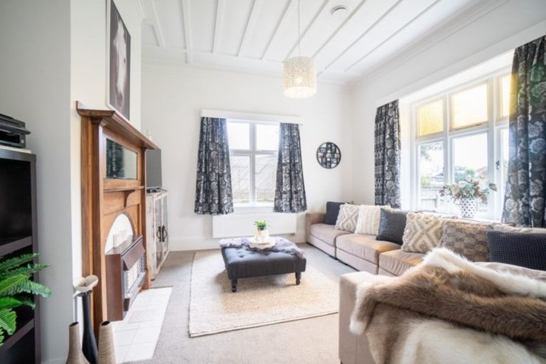 Photo of property in 10 Manson Street, Terrace End, Palmerston North, 4410