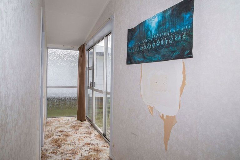 Photo of property in 10 Carlson Street, Dannevirke, 4930