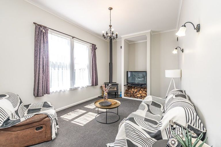 Photo of property in 9 Kelvin Street, Aramoho, Whanganui, 4500