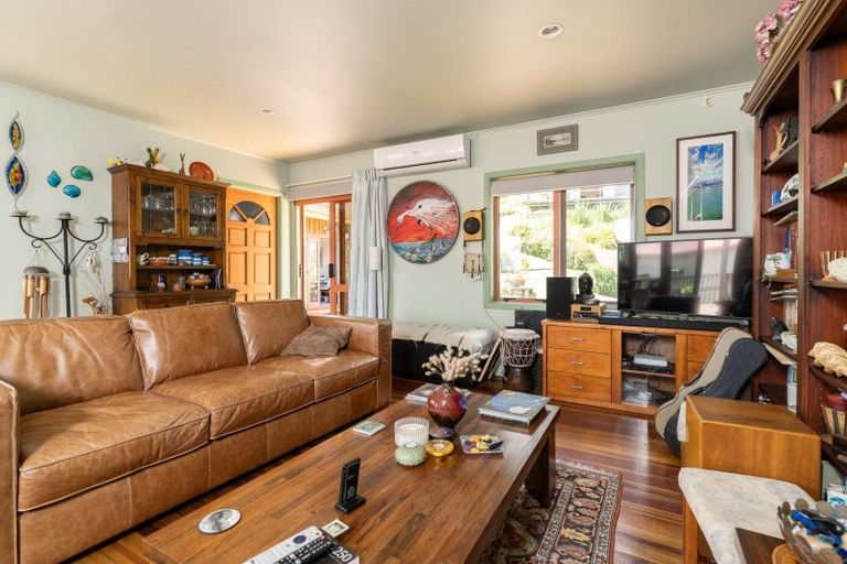 Photo of property in 141 Riria Kereopa Memorial Drive, Raglan, 3297