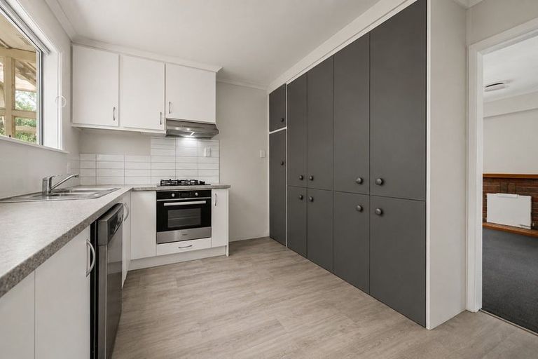 Photo of property in 81 Awanui Street, Merrilands, New Plymouth, 4312