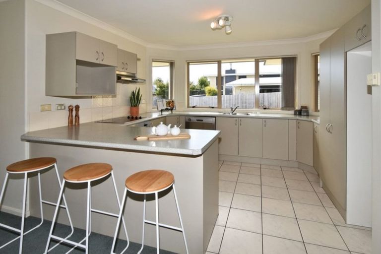 Photo of property in 10 Kapiti Street, Parklands, Christchurch, 8083