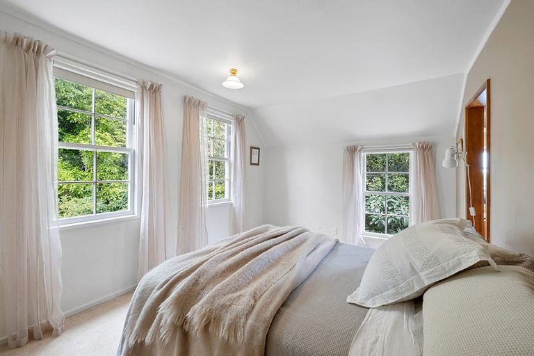 Photo of property in 447 Barrett Road, Omata, New Plymouth, 4374