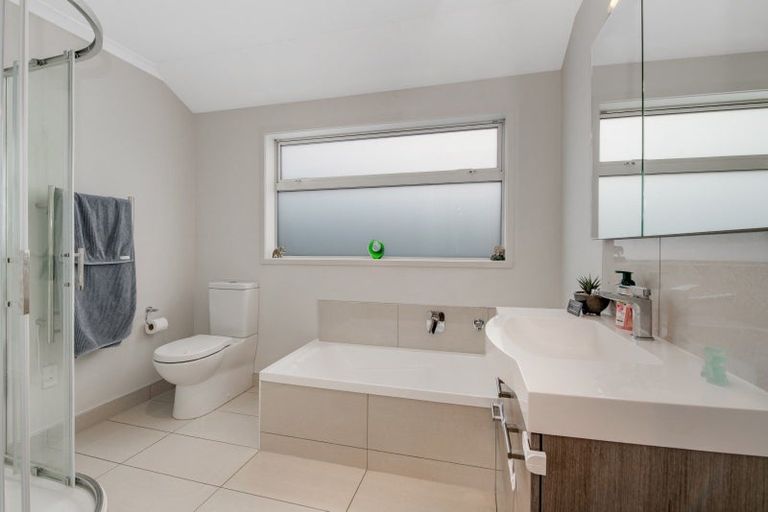 Photo of property in 37c Doment Crescent, Orewa, 0931