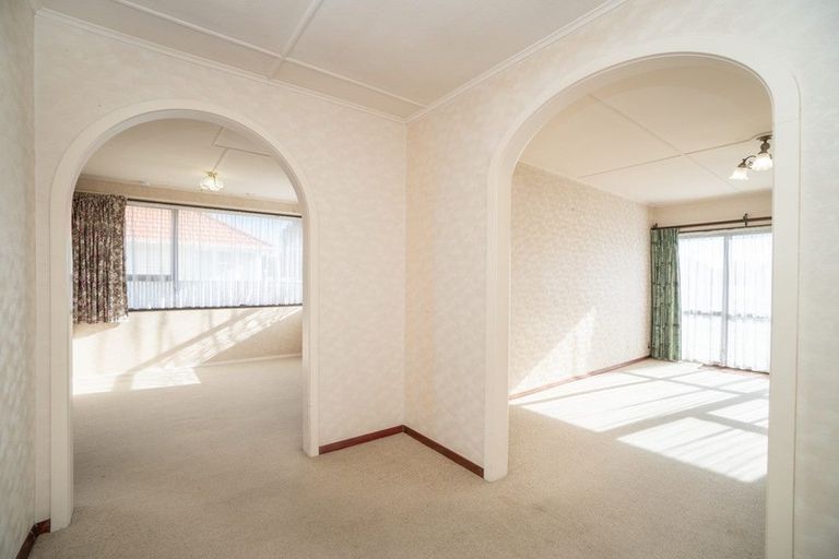 Photo of property in 103 Clyde Crescent, Roslyn, Palmerston North, 4414