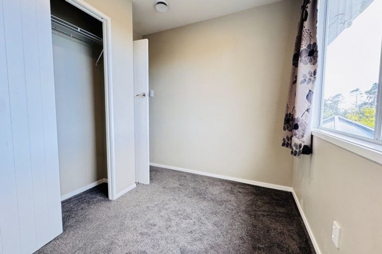 Photo of property in 32 Fitzwater Place, Henderson, Auckland, 0612