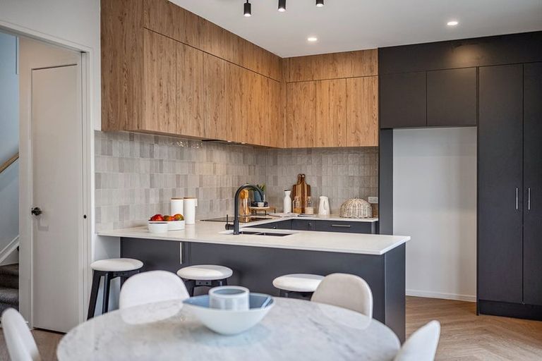 Photo of property in 7/8 Bennett Road, Pakuranga, Auckland, 2010