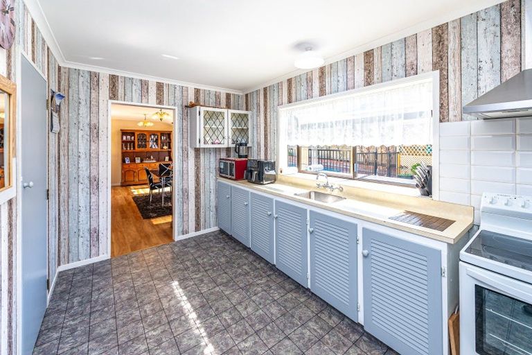 Photo of property in 12 Akepiro Place, Tawhero, Whanganui, 4501