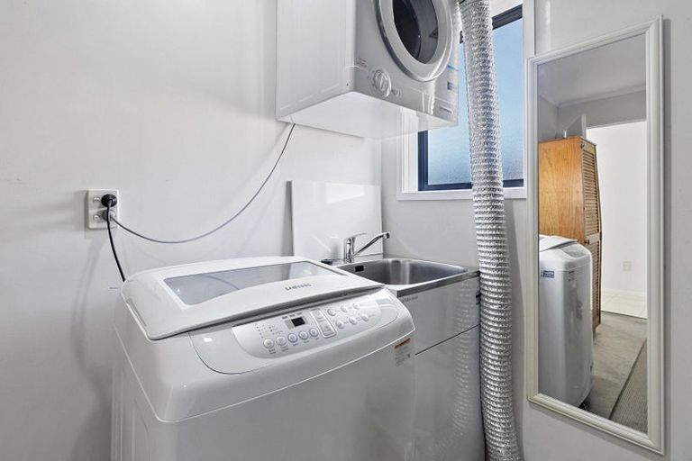 Photo of property in 12 Kauri Street, Miramar, Wellington, 6022