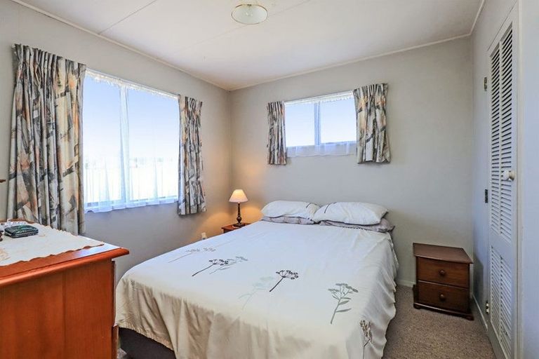 Photo of property in 33 Scott Drive, Flaxmere, Hastings, 4120