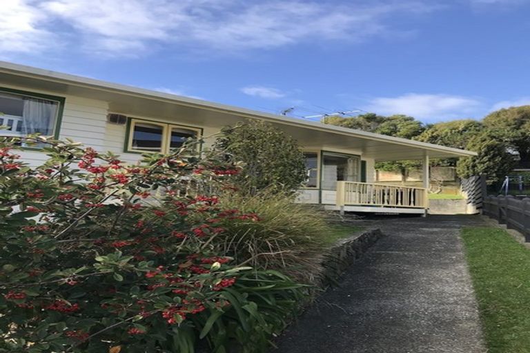 Photo of property in 13 Timaru Grove, Kelson, Lower Hutt, 5010