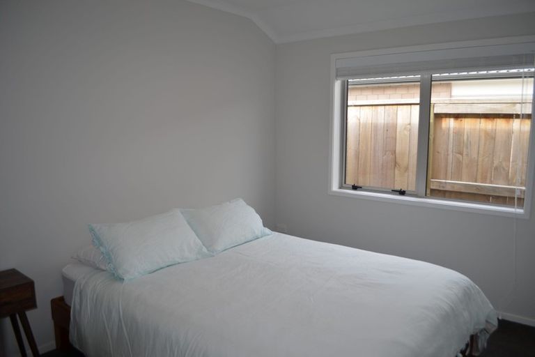 Photo of property in 16 Naeo Close, Papamoa Beach, Papamoa, 3118