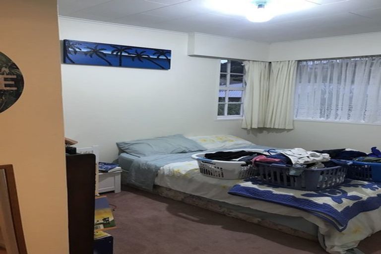 Photo of property in 13 Timaru Grove, Kelson, Lower Hutt, 5010