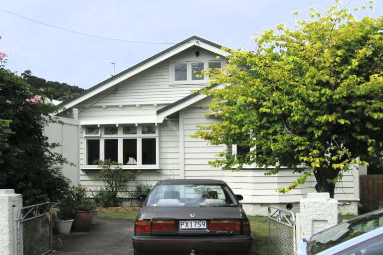 Photo of property in 5 Wingate Terrace, Newtown, Wellington, 6021