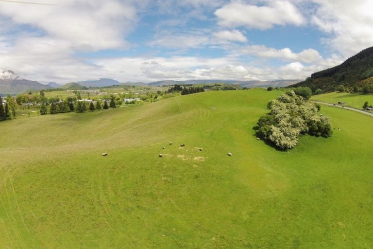 Photo of property in 1124 Malaghans Road, Arrowtown, 9371