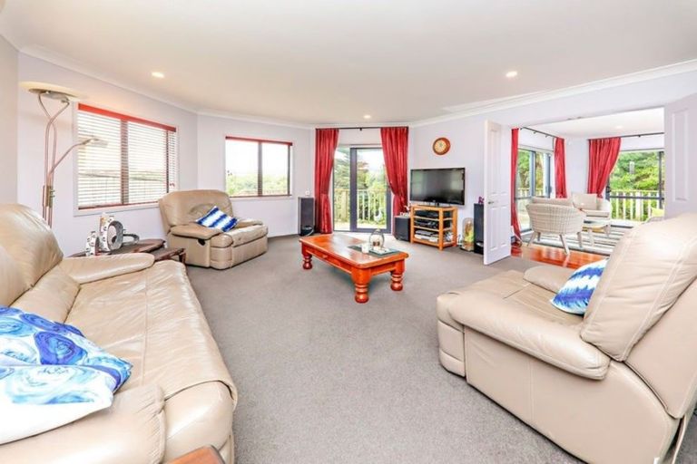 Photo of property in 12 Beirut Court, The Gardens, Auckland, 2105