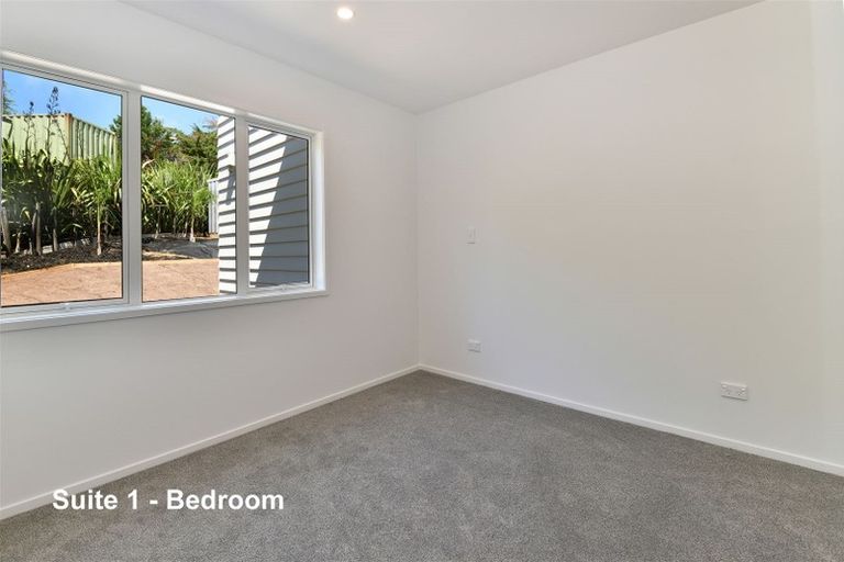 Photo of property in 299 Whangaparaoa Road, Red Beach, 0932