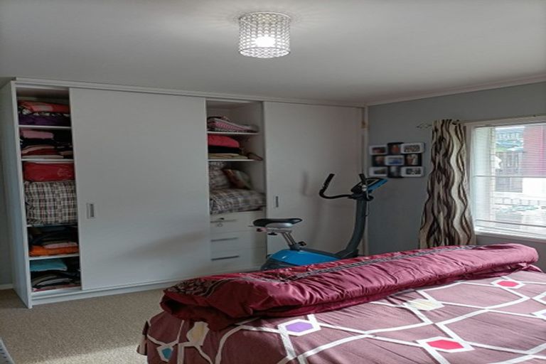 Photo of property in 1/63 Chartwell Avenue, Glenfield, Auckland, 0629