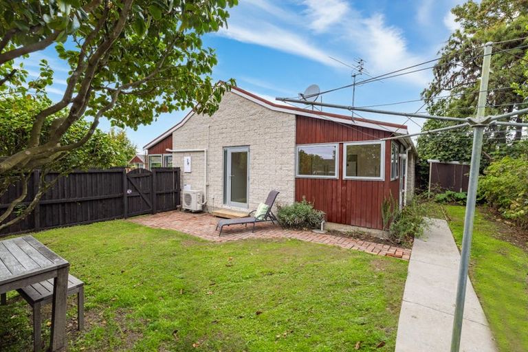 Photo of property in 1/5 Hythe Lane, Saint Martins, Christchurch, 8022